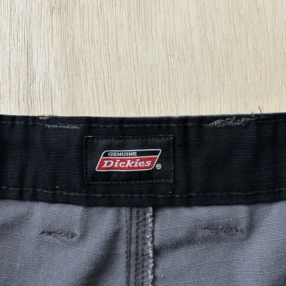 Y2K Baggy Dickies Cargo Shorts Mens 42 Gray Relaxed Fit 10 Inseam Workwear
